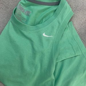 nike dri-fit tank